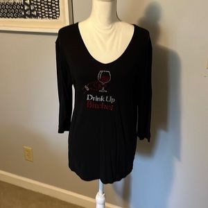 Cotton top, three-quarter length sleeve, fun to wear